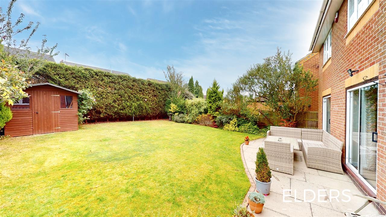 Kings Close - Picture 20