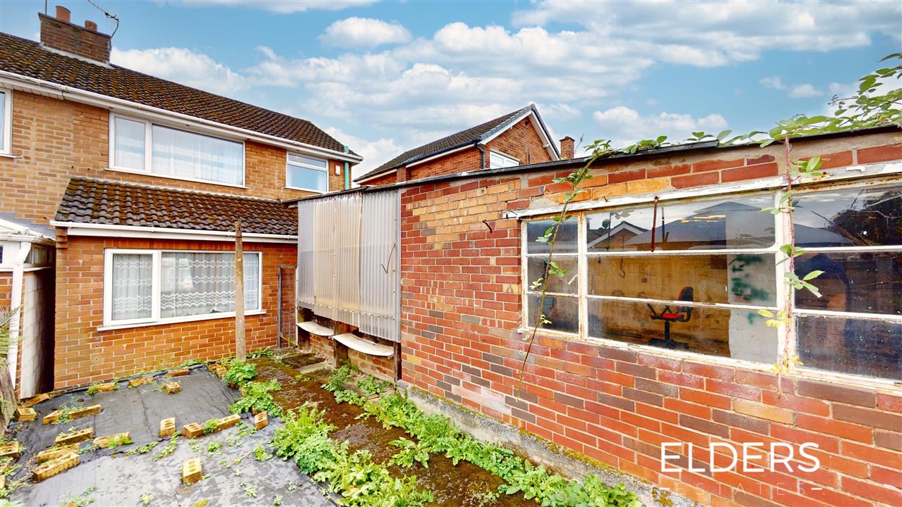 Oundle Drive - Picture 12