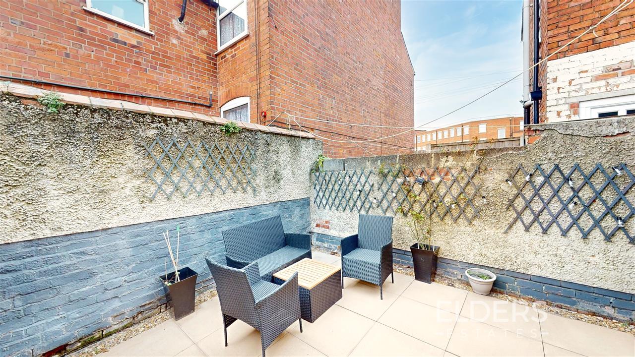 Stanton Road - Picture 13