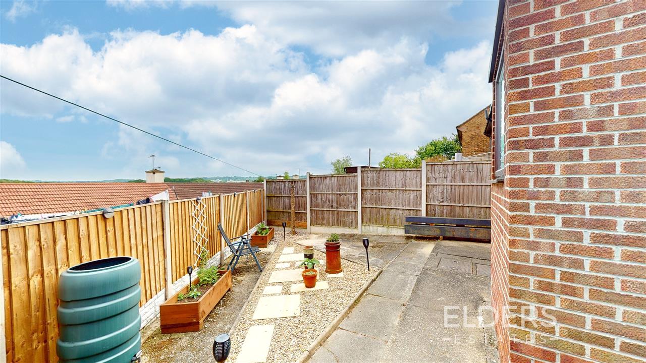 Kenilworth Drive - Picture 12