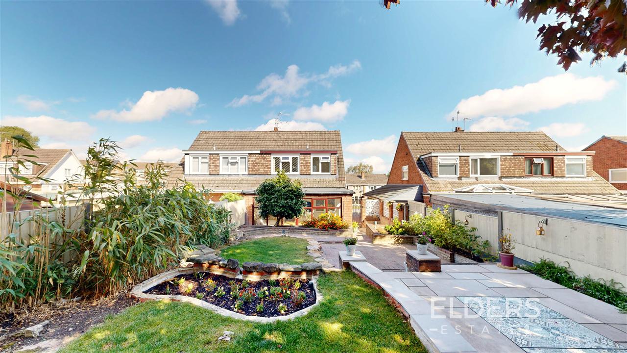 Sunningdale Drive - Picture 2