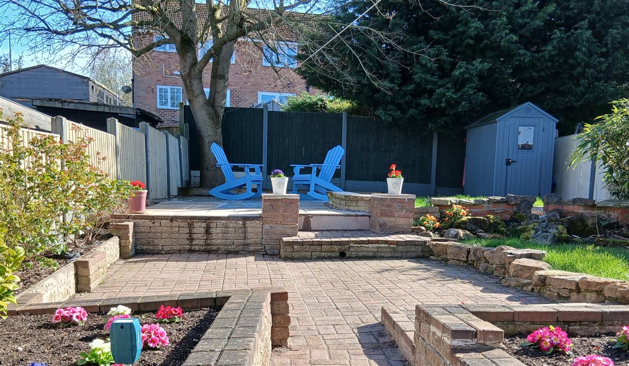 Sunningdale Drive - Picture 15