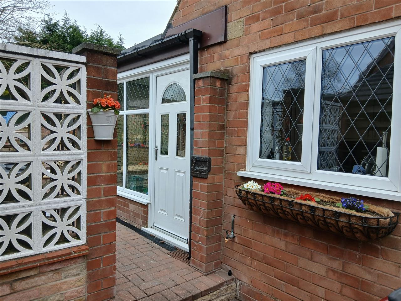 Sunningdale Drive - Picture 17