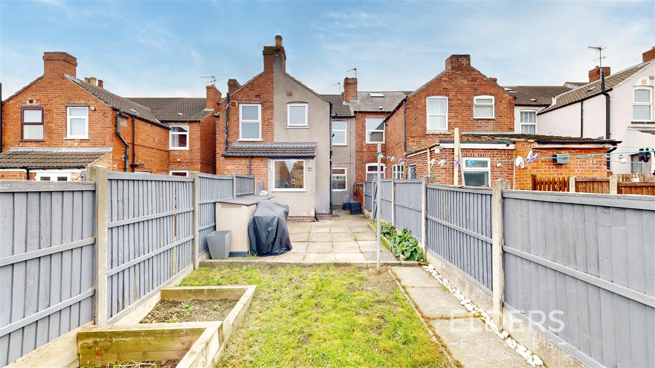 Springfield Gardens - Picture 2