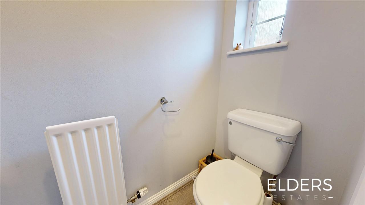 Walker Close - Picture 5