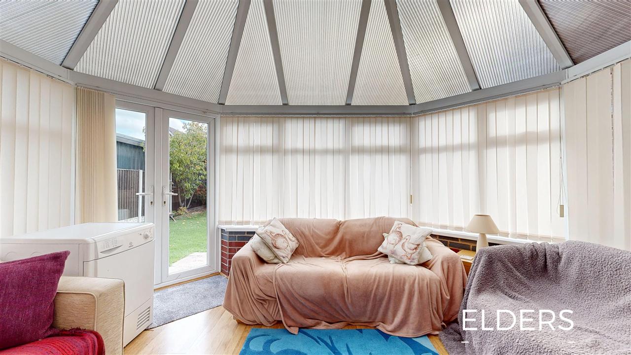 Walker Close - Picture 8