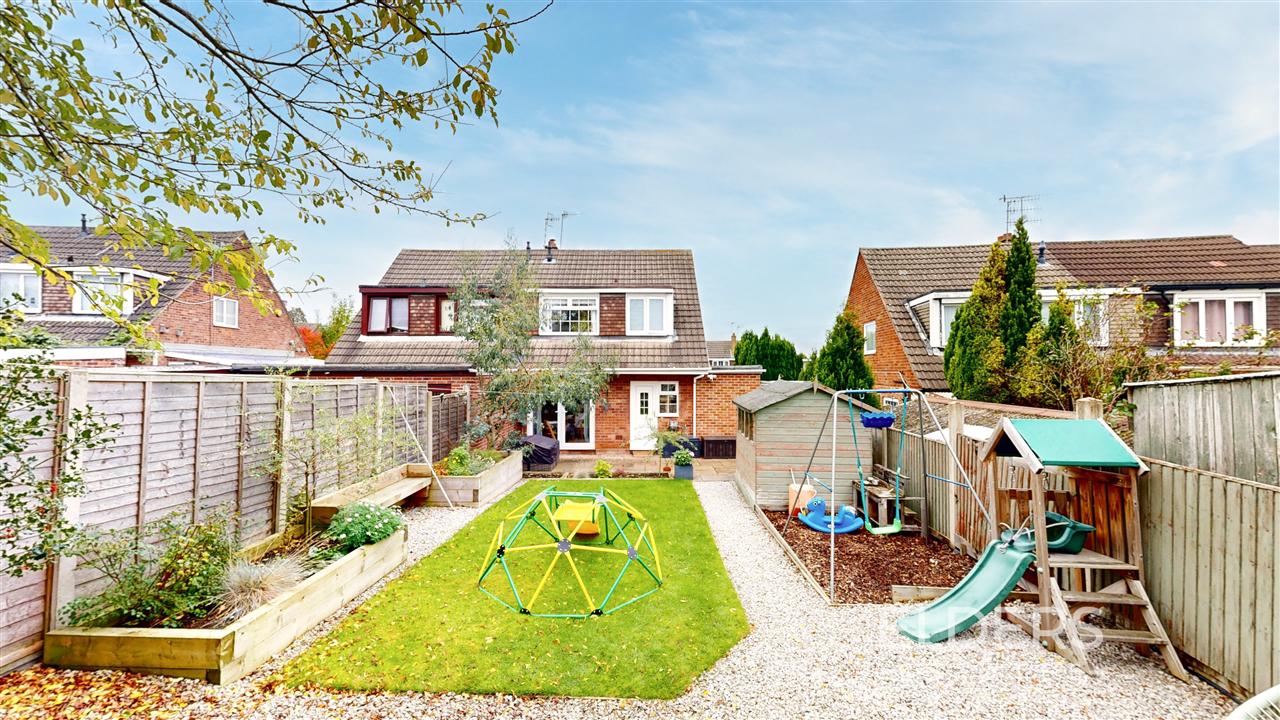 Godfrey Drive - Picture 2