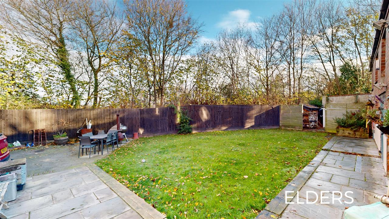 East Street - Picture 22