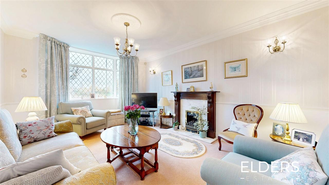 West End Drive - Picture 4