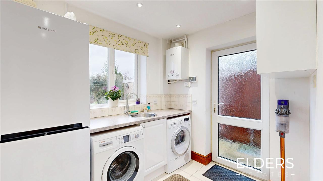 West End Drive - Picture 9