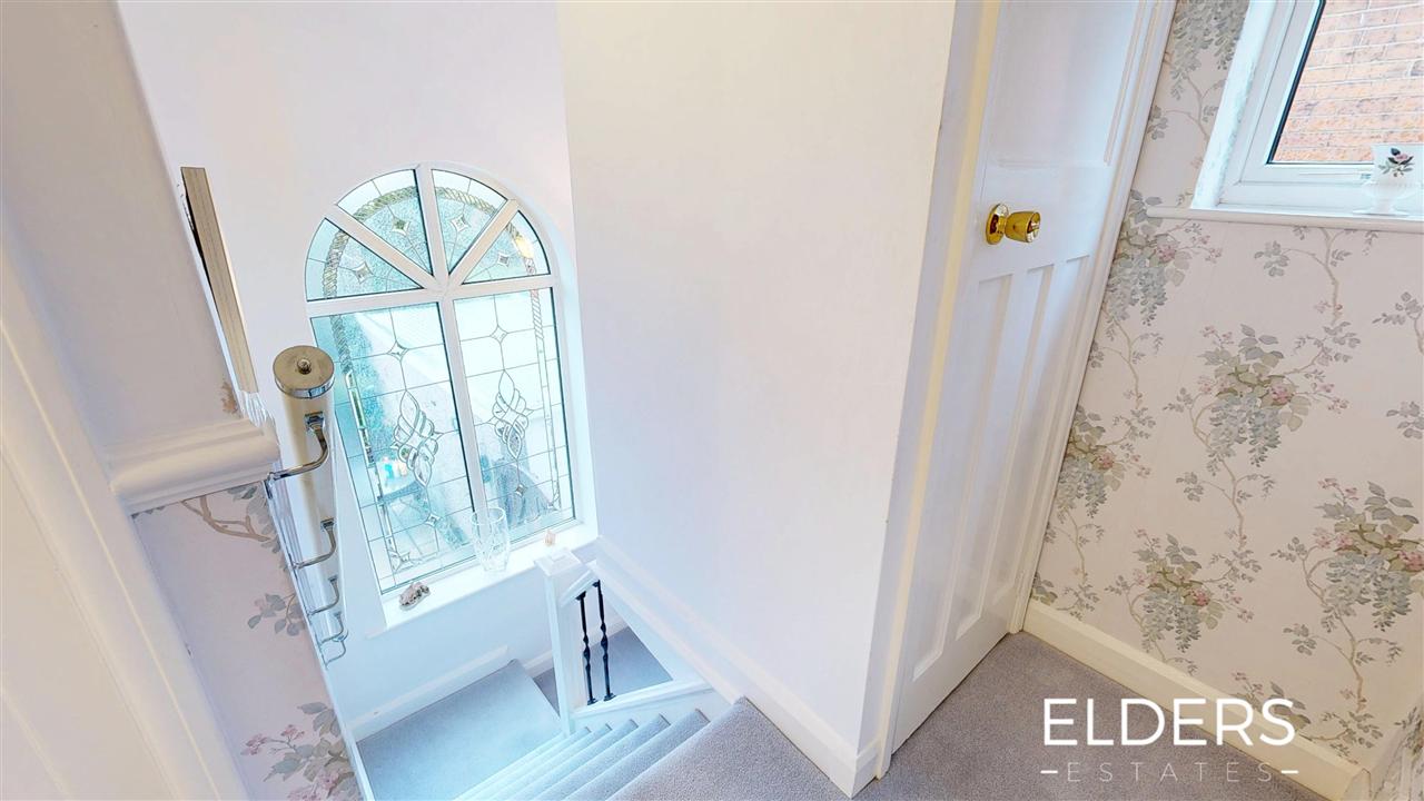 West End Drive - Picture 10