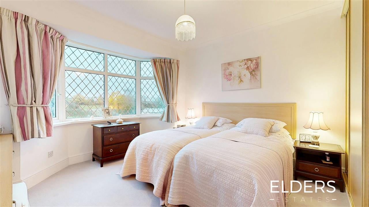 West End Drive - Picture 11