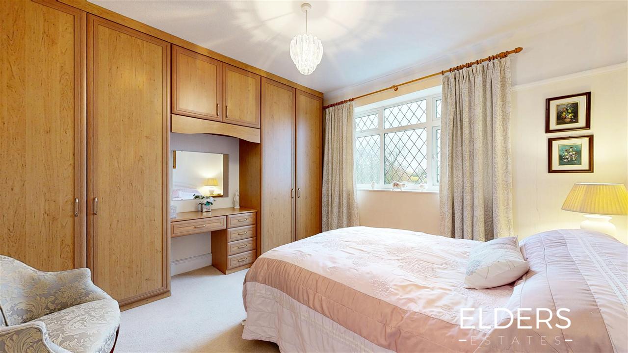 West End Drive - Picture 12