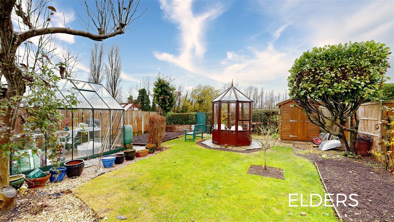 West End Drive - Picture 16