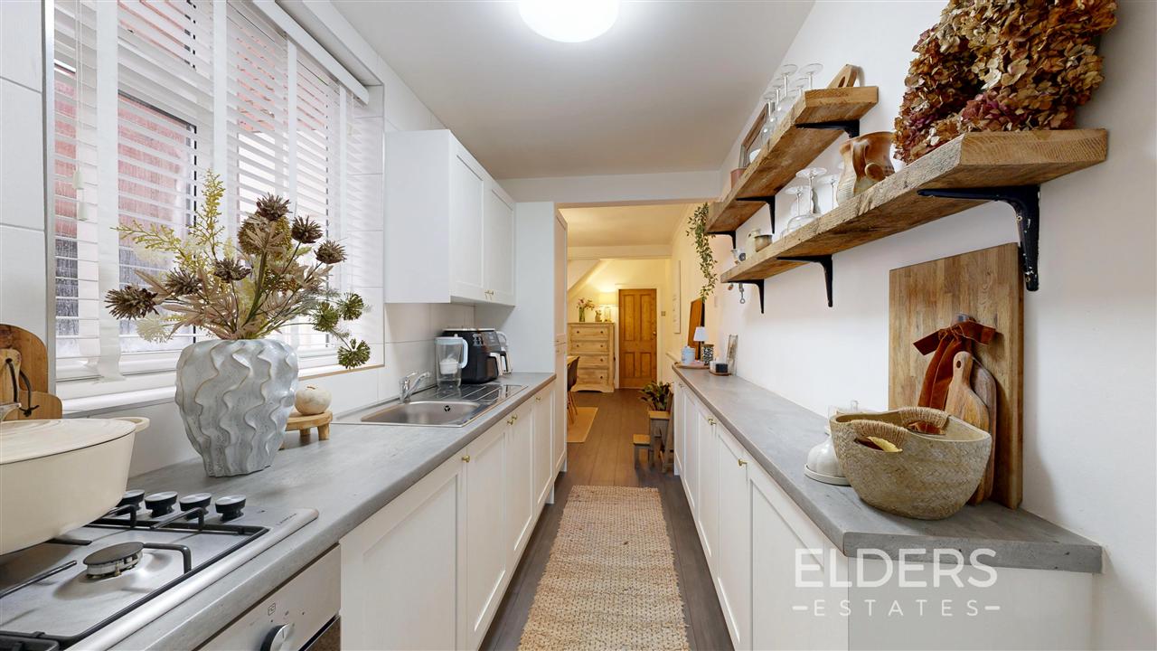 Bright Street - Picture 3