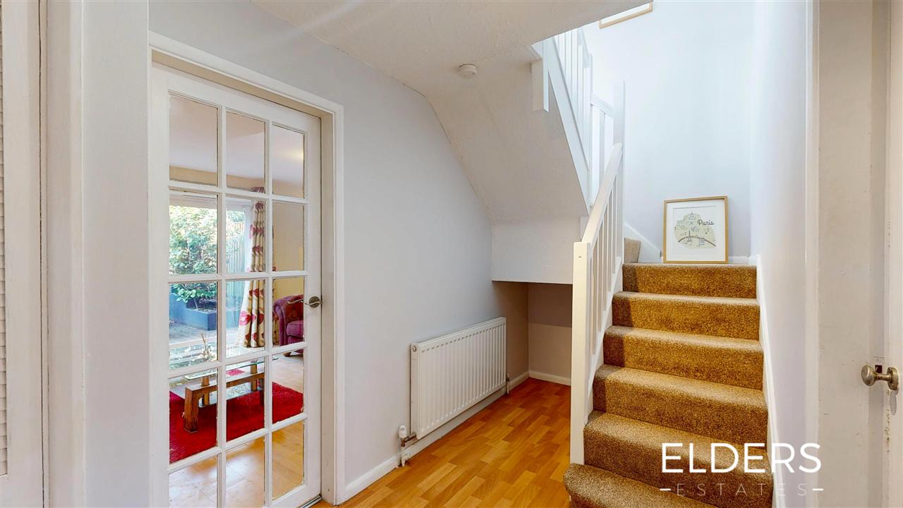 Lambton Close - Picture 3