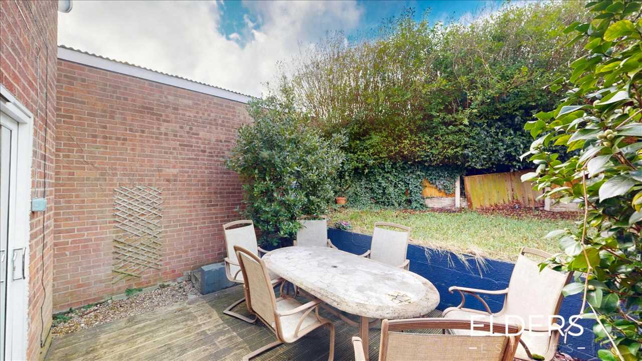 Lambton Close - Picture 12