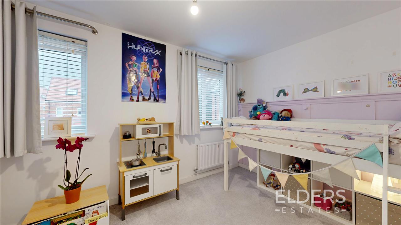 Upper Wood Close - Picture 10