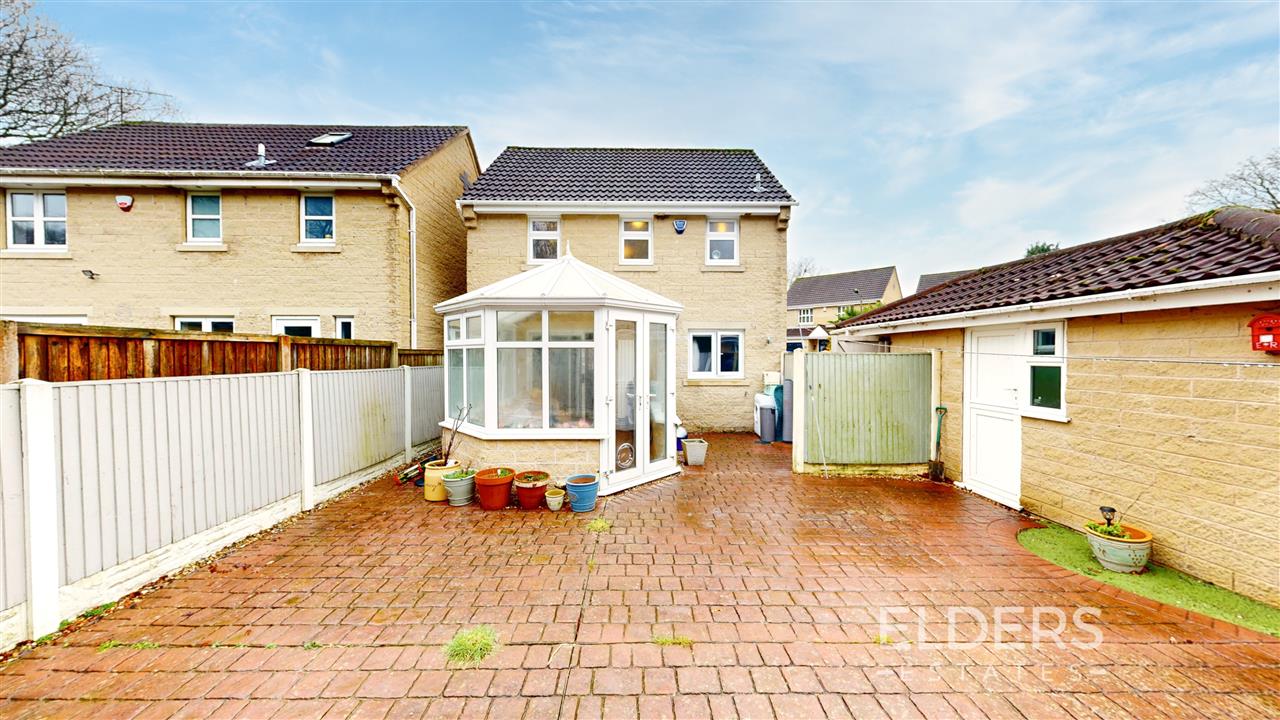 Laneward Close - Picture 2