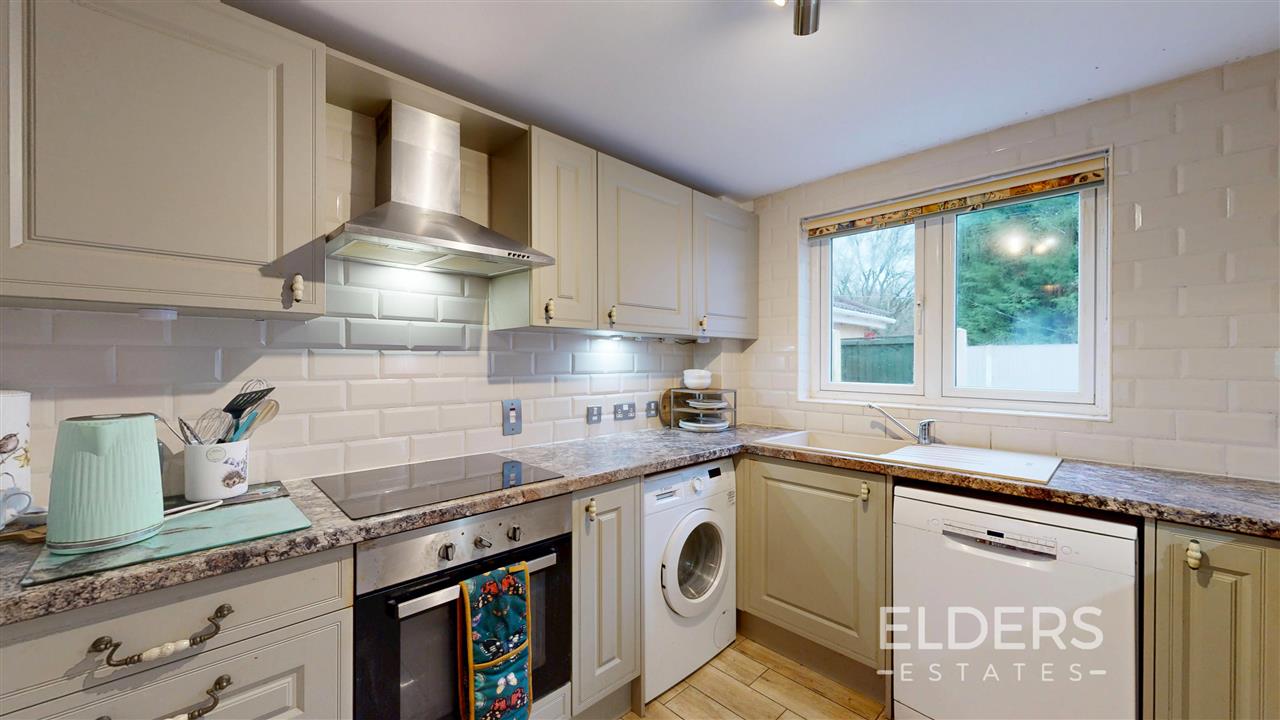 Laneward Close - Picture 9