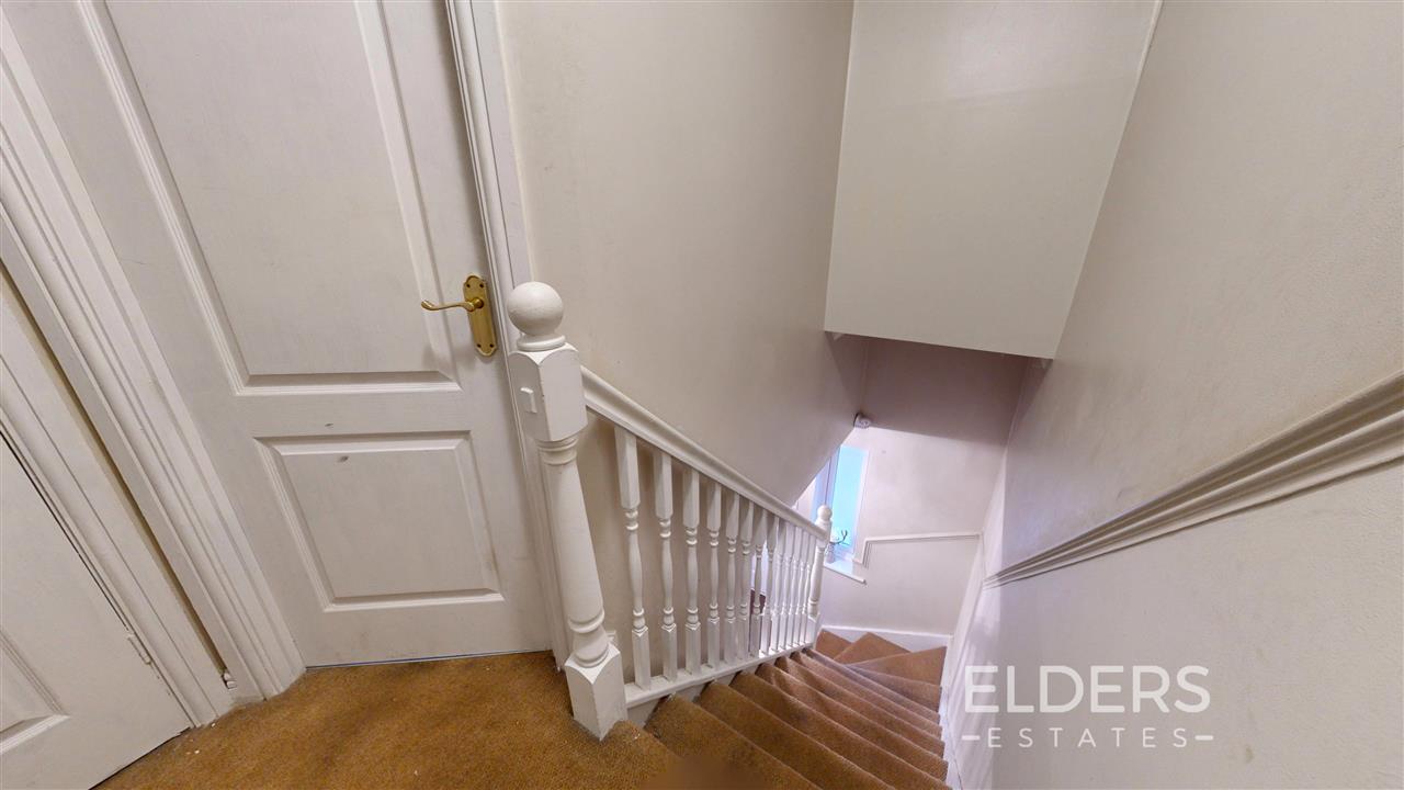 Laneward Close - Picture 11