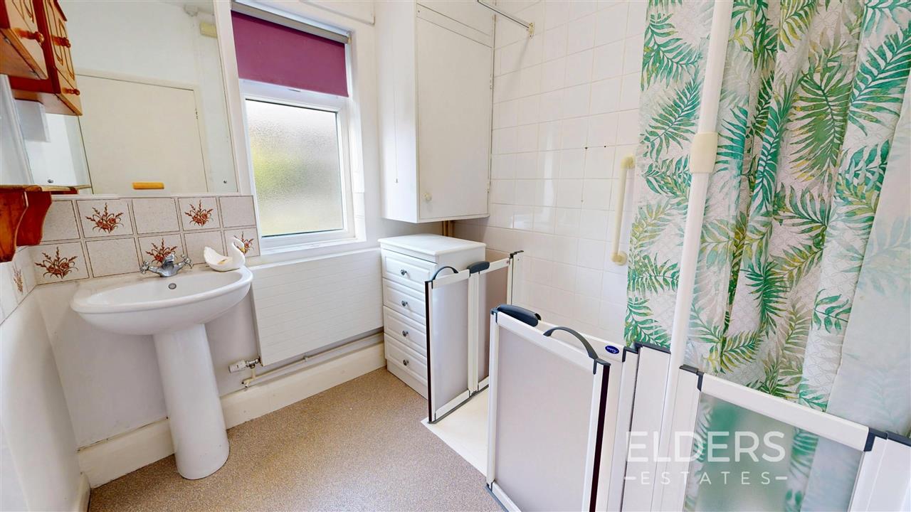 Grangewood Avenue - Picture 11