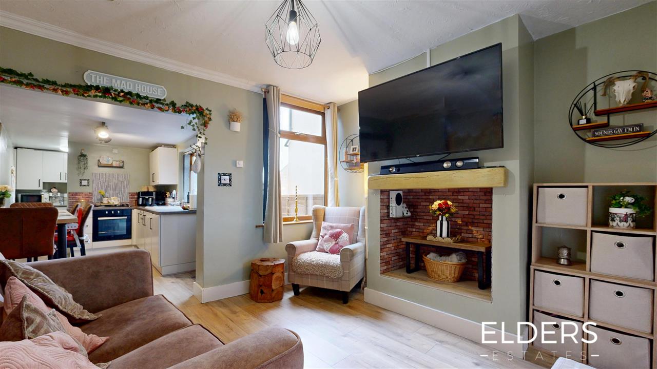 Chapel Street - Picture 6