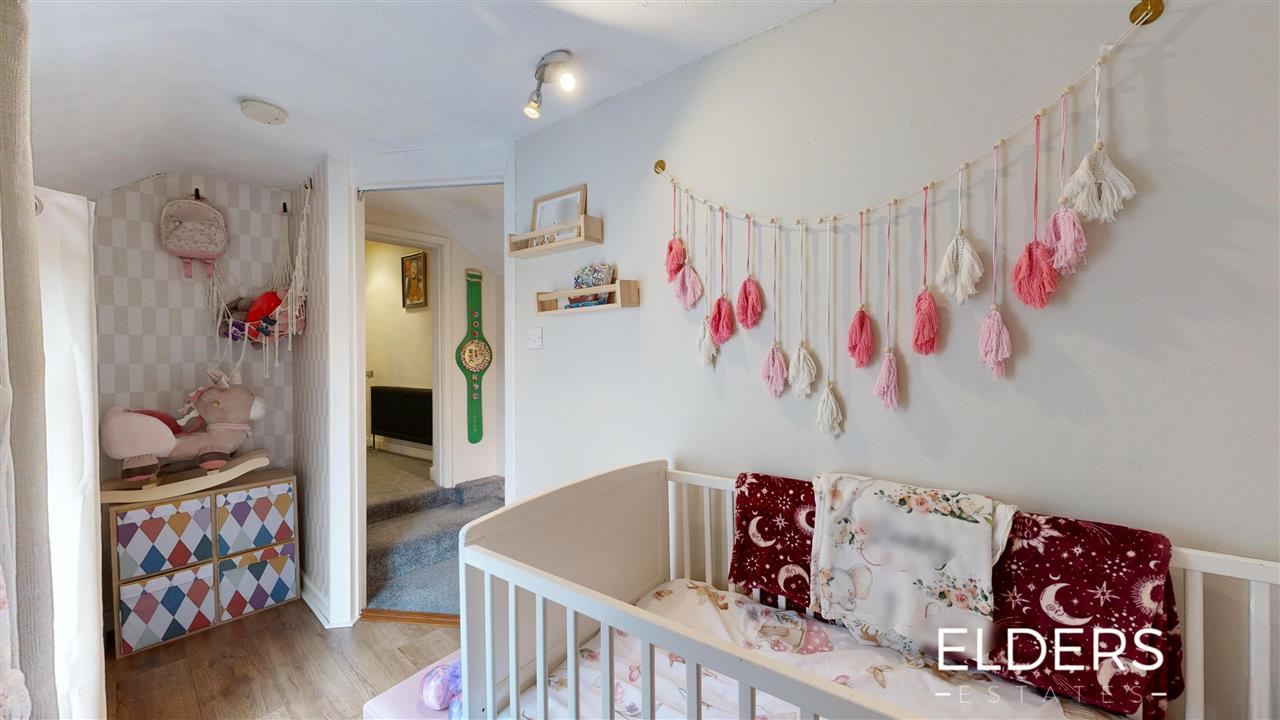 Chapel Street - Picture 18