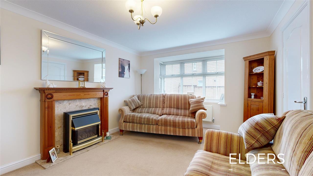 Laneward Close - Picture 4