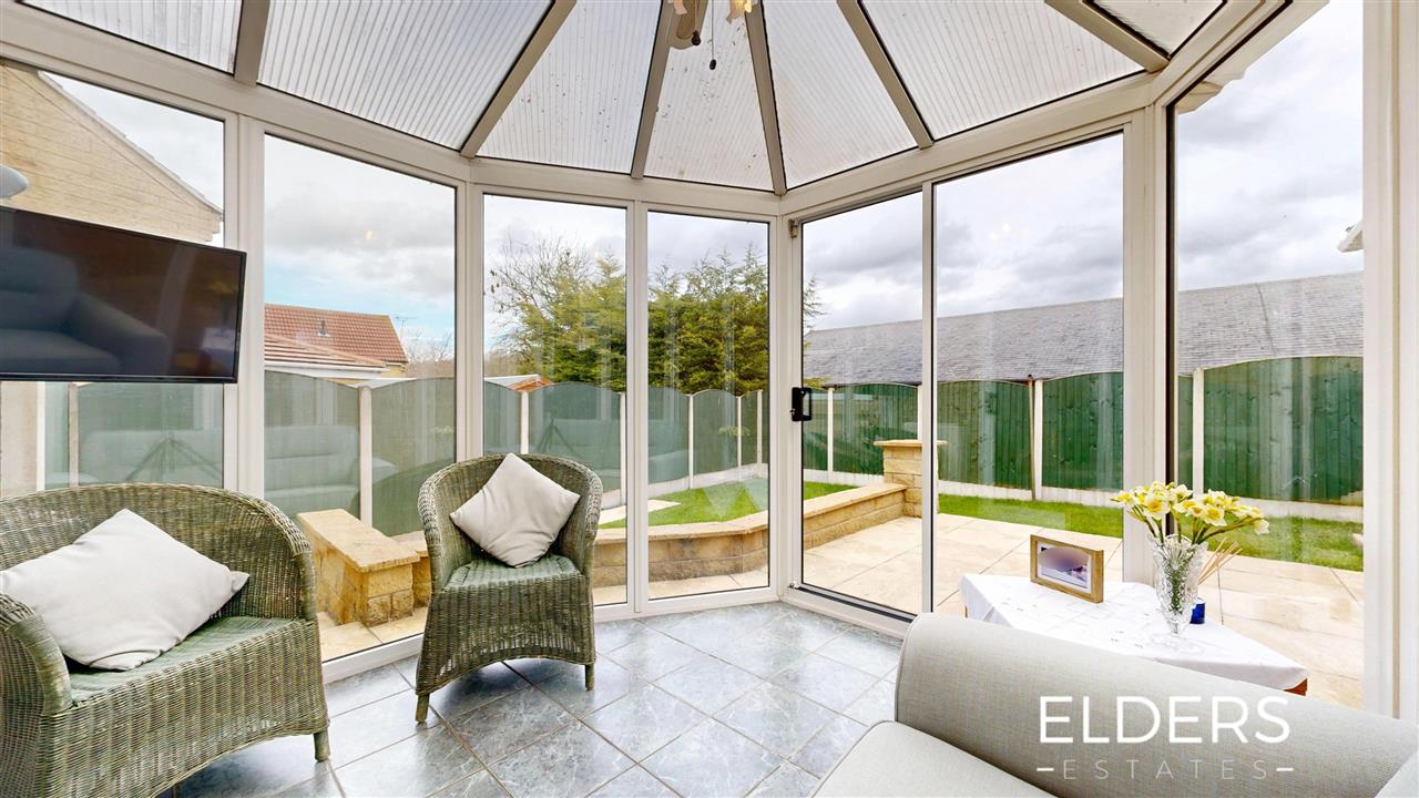 Laneward Close - Picture 9