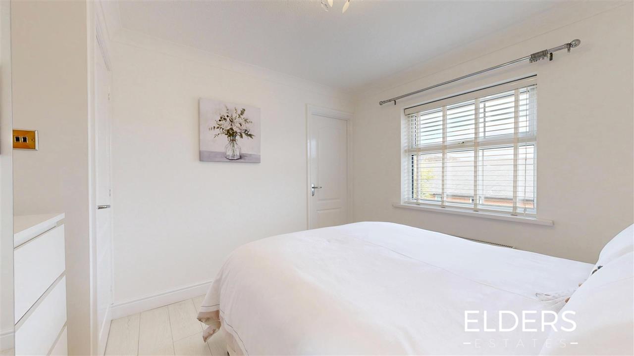 Laneward Close - Picture 11