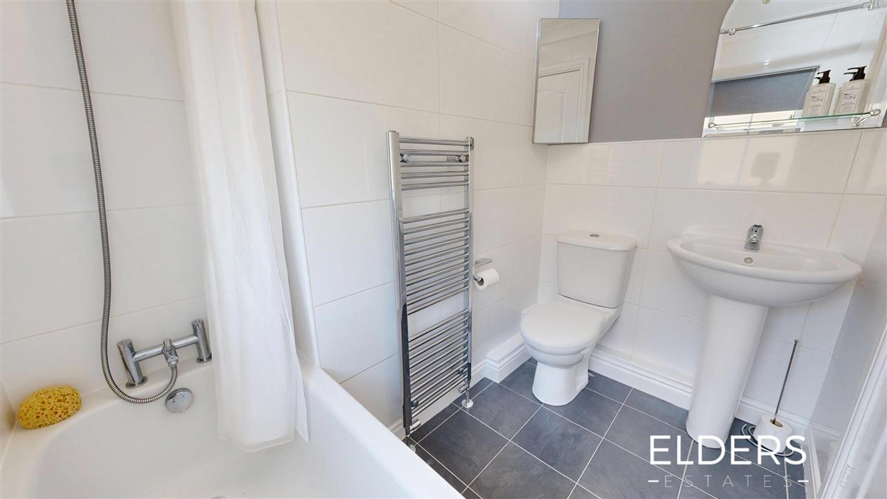 Laneward Close - Picture 15