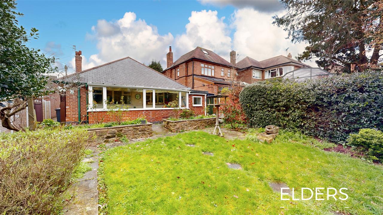 St Andrews Drive - Picture 2