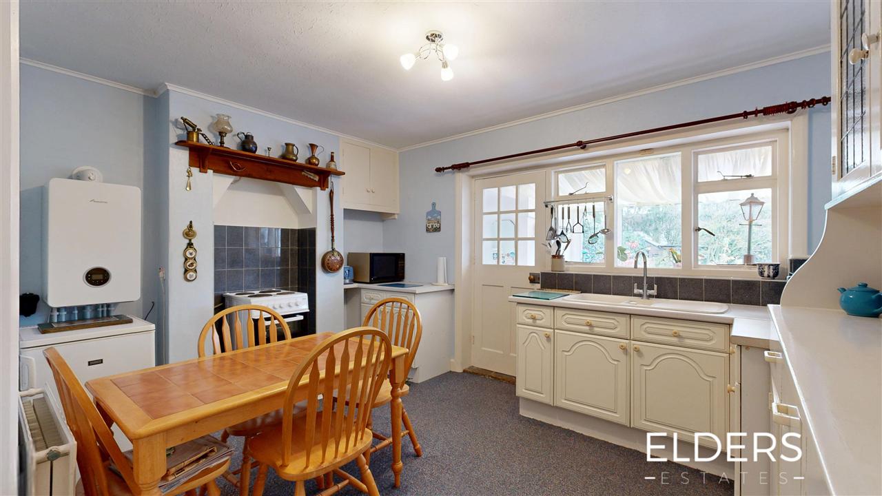 St Andrews Drive - Picture 6