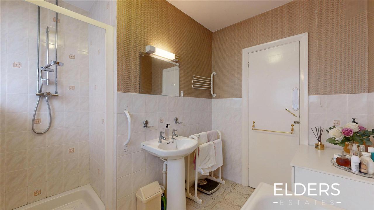 St Andrews Drive - Picture 13