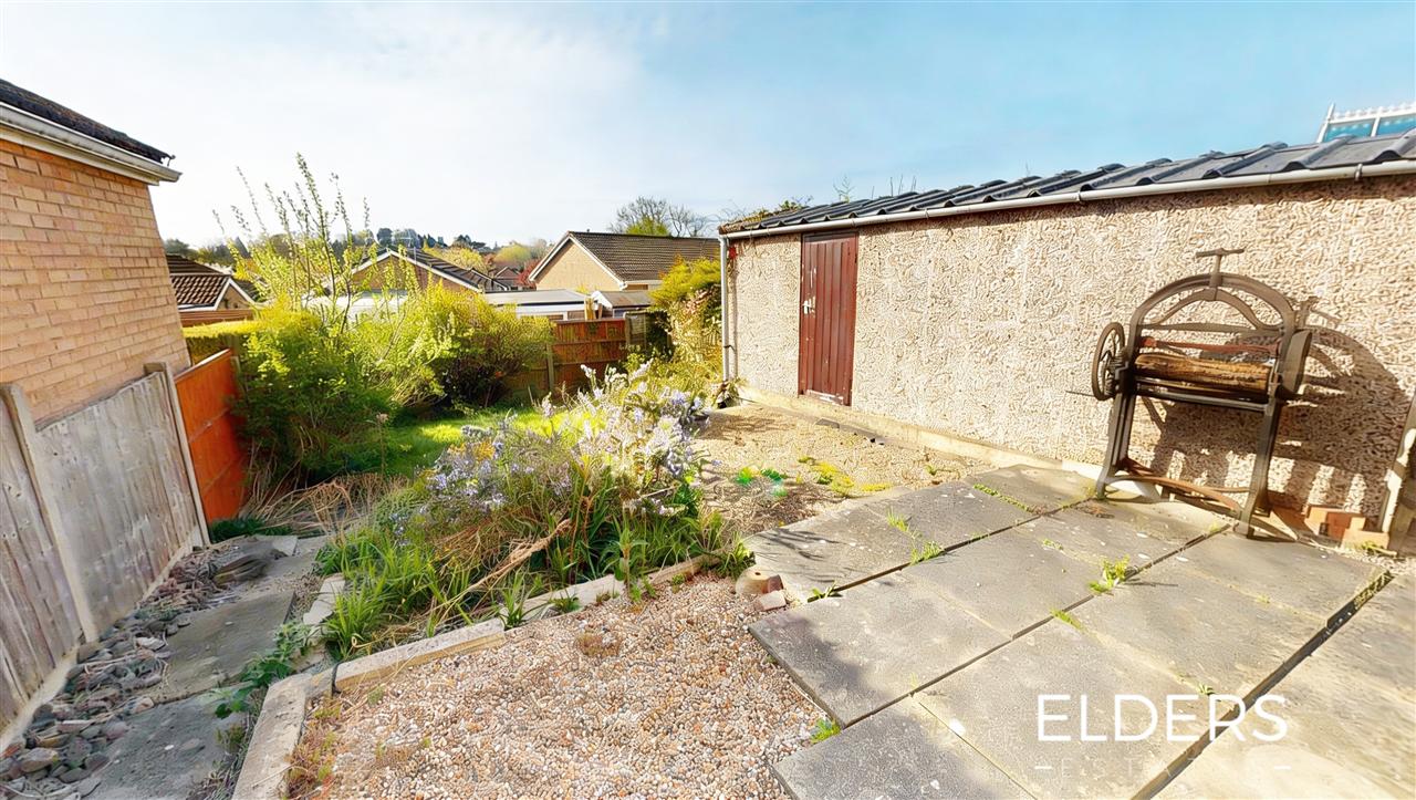 Derwent Avenue - Picture 11