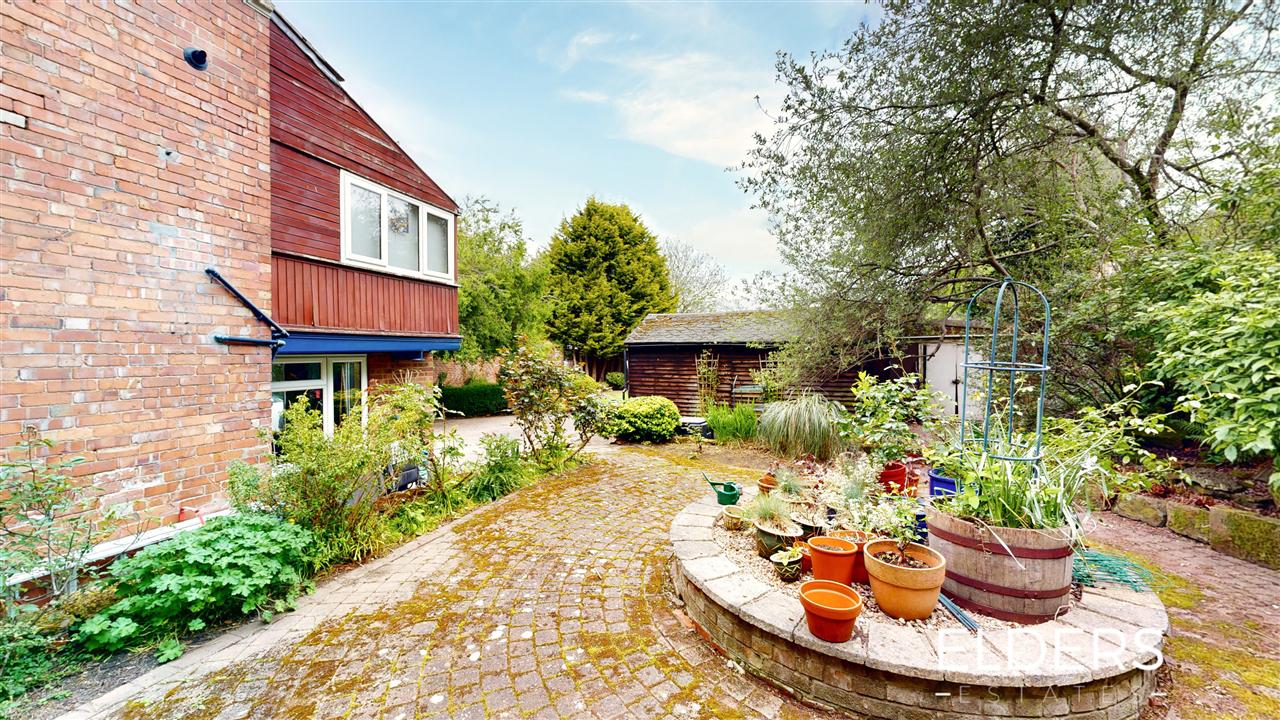Cotmanhay Road - Picture 25