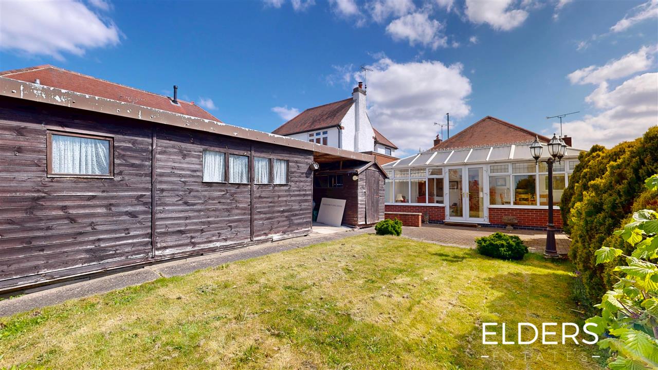 The Bungalow - Picture 11