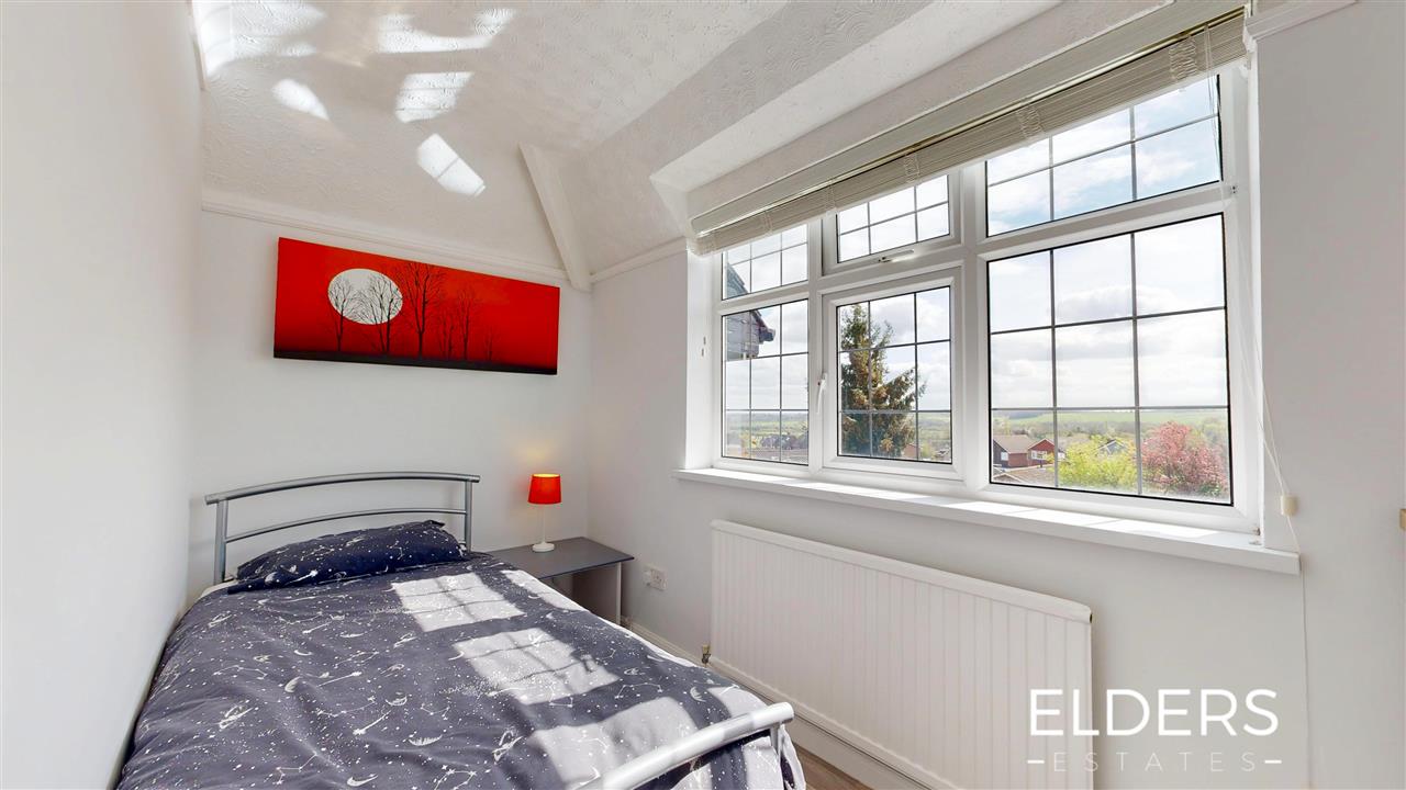 The Spinney - Picture 24