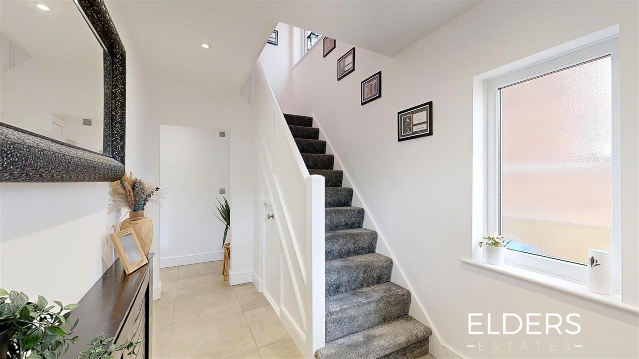 Flamstead Road - Picture 3