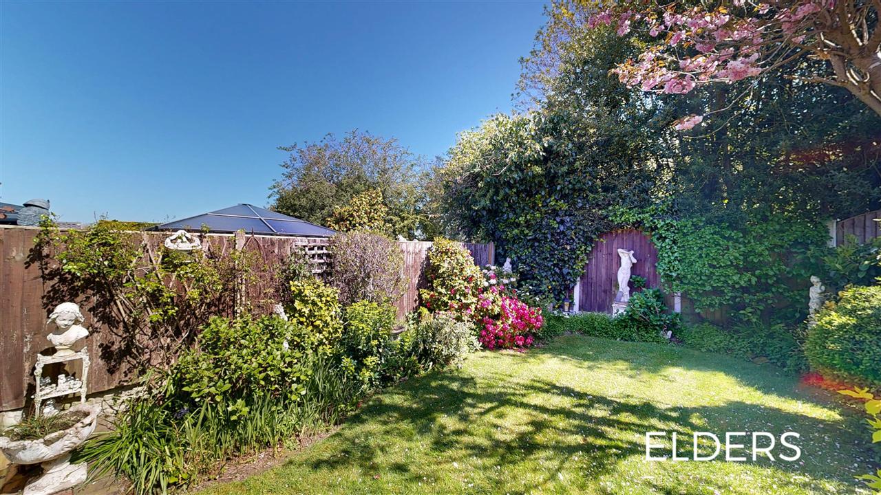 Nursery Avenue - Picture 3