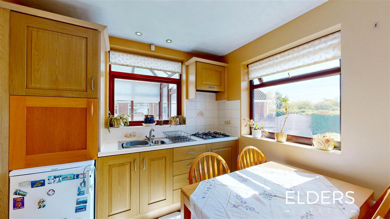 Lee Lane - Picture 5