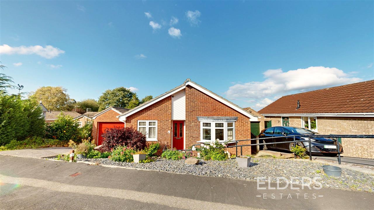 Nursery Avenue - Picture 2